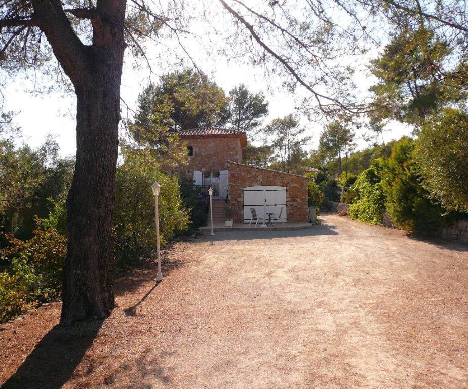 Bastide De L'Ovalie Gites Bagnols-en-Forêt Exterior foto